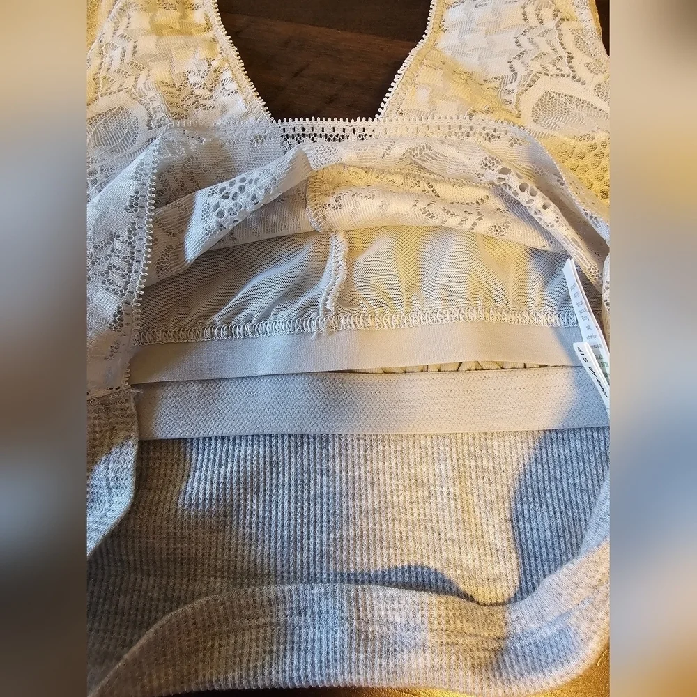 Aerie Reversible Bralette, Gray Floral V-Neck Ribbed Size Small